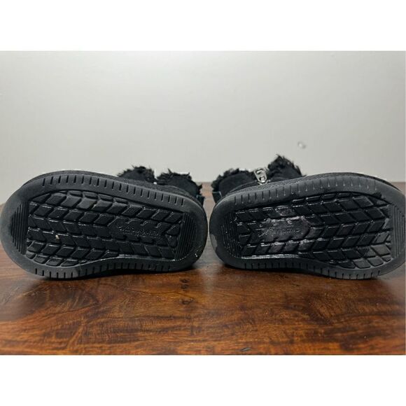 Koolaburra ugg kids aribel boots Size 5 - Picture 6 of 8